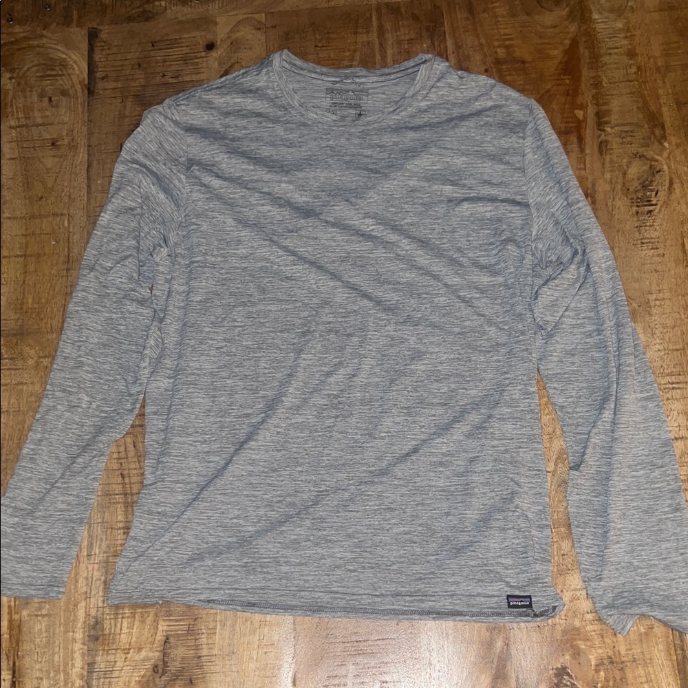 Patagonia Men's Heather Gray Long Sleeve Tee